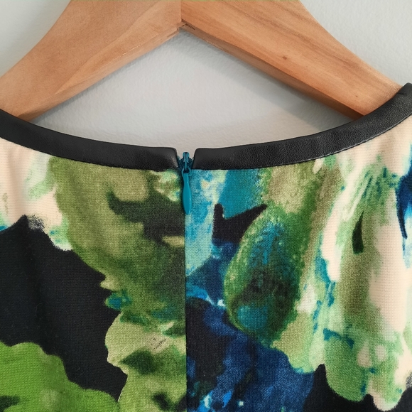 London Times Abstract Floral Dress - Picture 7 of 9